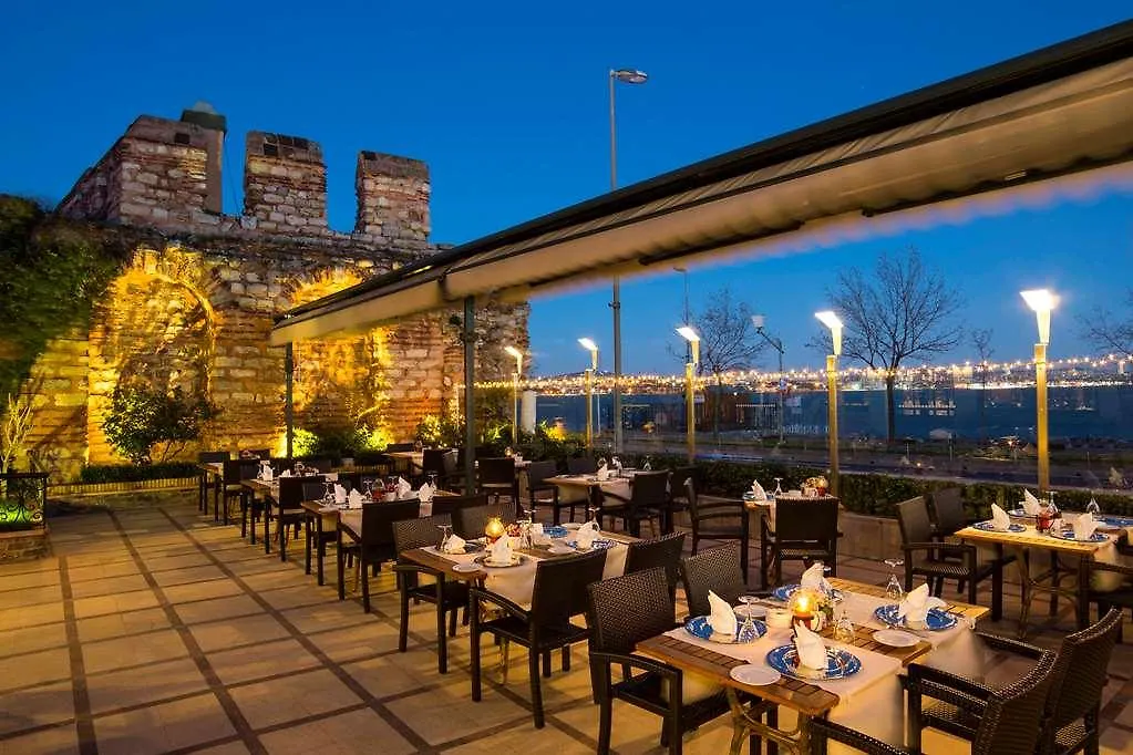 Radisson Hotel Istanbul Sultanahmet 0*,