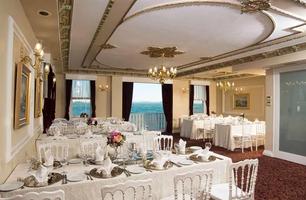 Radisson Hotel Istanbul Sultanahmet 0*,